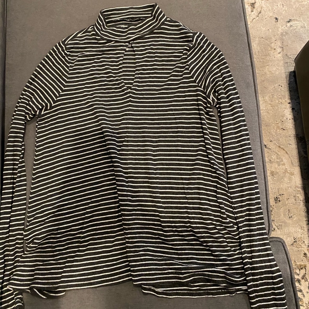 American eagle long sleeve